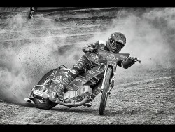 Inrto-the-Bend-at-70-with-No-Brakes-copy