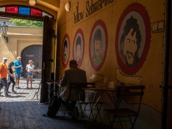 S-Lunch in a Submarine